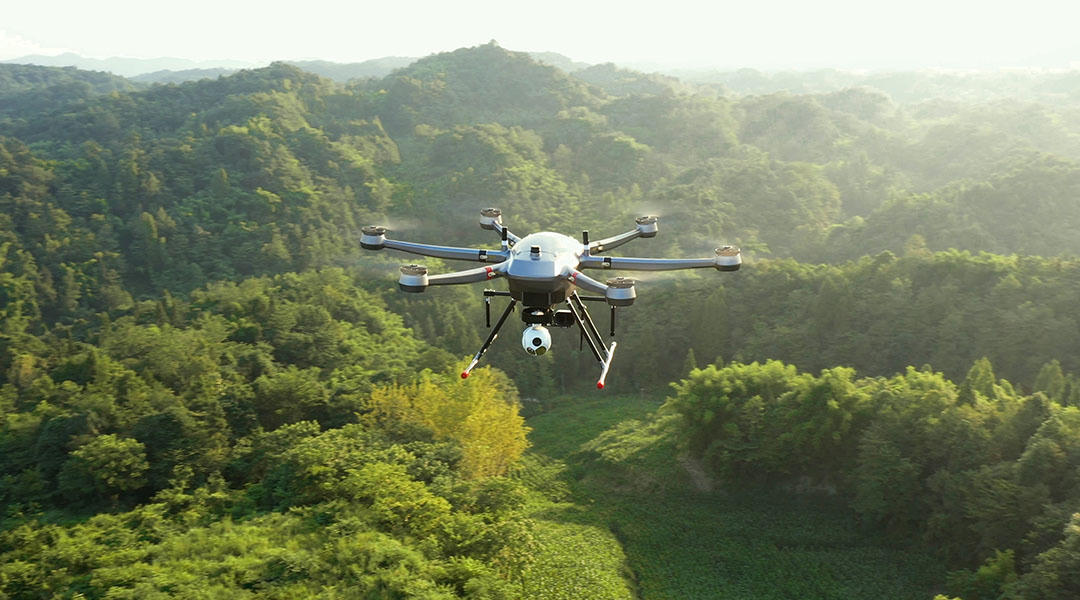 Altı rotorlu drone